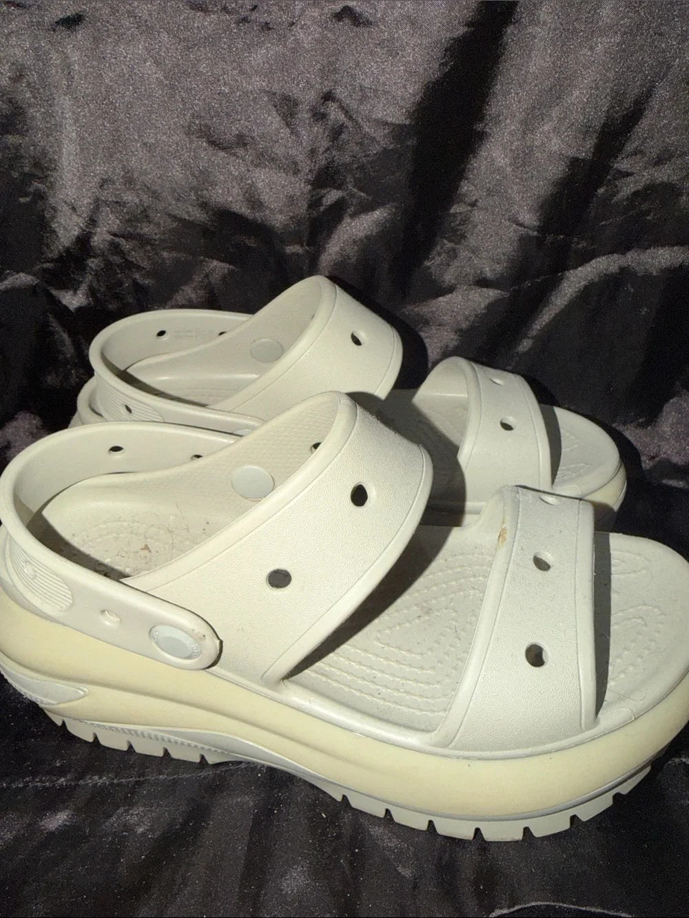 CROCS lightweight grey